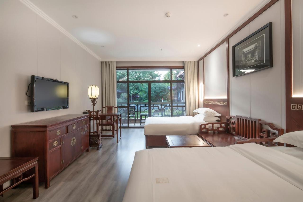 Guilin Yi Characteristic Hotel Coltd Bagian luar foto