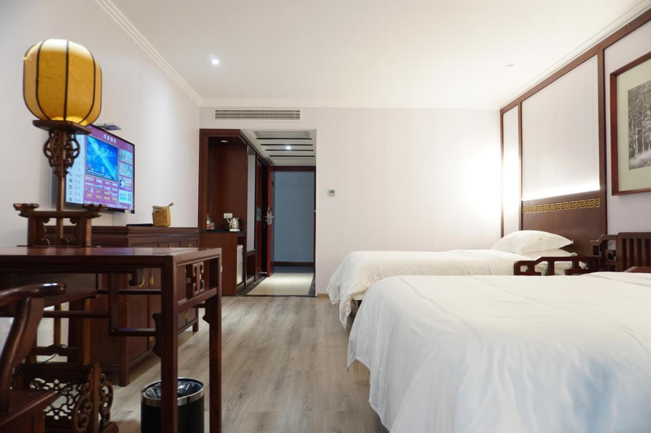 Guilin Yi Characteristic Hotel Coltd Bagian luar foto